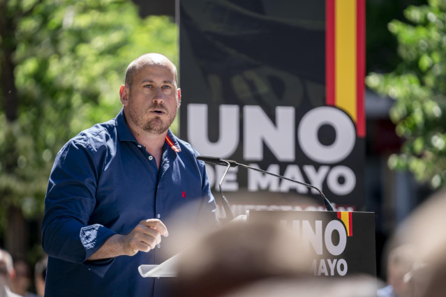 Archivo - El secretario general de Solidaridad, Rodrigo Alonso, interviene durante un mitin de VOX y Solidaridad por el Día Internacional del Trabajador, en la Plaza de Chamberí, a 1 de mayo de 2023, en Madrid (España).
