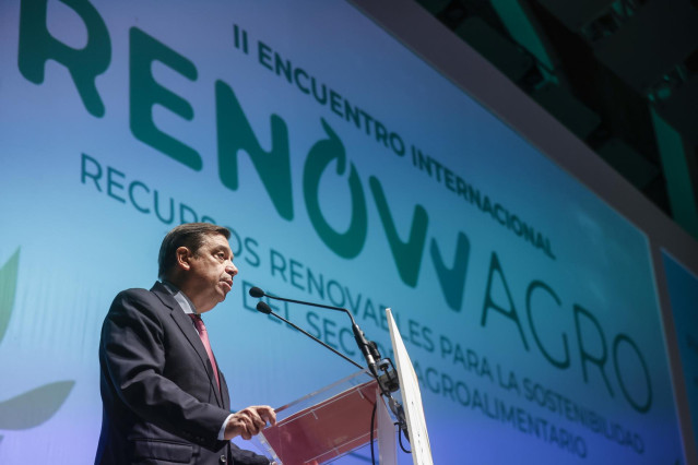 El ministro de Agricultura, Pesca y Alimentación, Luis Planas, interviene durante el II Encuentro Internacional Renowagro
