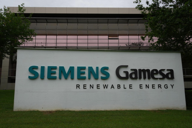 Archivo - Fachada del edificio de Siemens Gamesa el mismo día en que UGT y CCOO han mostrado su preocupación por la Oferta Pública de Adquisición (OPA) que ha lanzado Siemens Energy sobre Siemens Gamesa, en el Parque Tecnológico de Zamudio, a 23 de mayo d