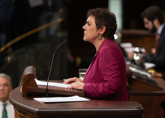La portavoz de EH Bildu en el Congreso de los Diputados, Mertxe Aizpurua, interviene durante la segunda sesión del debate de investidura de Pedro Sánchez como presidente de Gobierno, en el Congreso de los Diputados, a 16 de noviembre de 2023, en Madrid