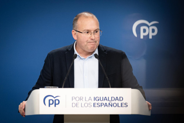 El vicesecretario nacional de Coordinación del PP, Miguel Tellado, durante una rueda de prensa posterior al Comité de Dirección del PP, a 13 de noviembre de 2023, en Madrid (España). Durante la comparecencia, Tellado, ha dicho que ‘’desde el Partido Popul