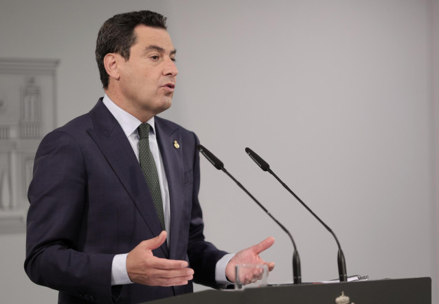 Archivo - El presidente de la Junta de Andalucía, Juan Manuel Moreno