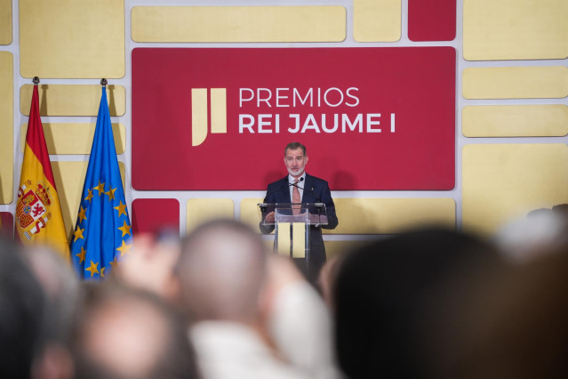 El Rey Felipe VI en la ceremonia de entrega de los Premios Rei Jaume I 2023, en València