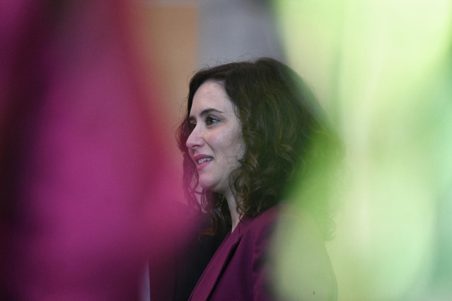 Archivo - La presidenta de la Comunidad de Madrid, Isabel Díaz Ayuso, tras un pleno en la Asamblea de Madrid, a 23 de marzo de  2023, en Madrid (España). La Asamblea de Madrid acoge hoy el último Pleno de la XII Legislatura antes de disolverse el próximo