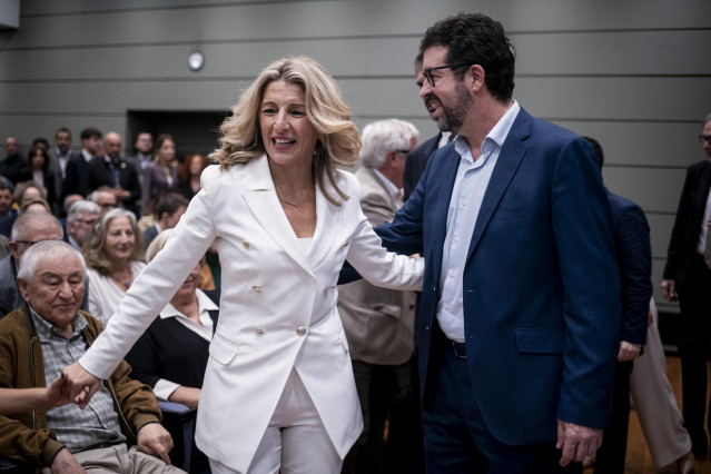 La vicepresidenta segunda, Yolanda Díaz y el secretario de Estado de Empleo y Economía Social, Joaquín Pérez Rey, a su llegada a la toma de posesión del cargo de Yolanda Díaz, en la sede ministerial, a 21 de noviembre de 2023, en Madrid (España).