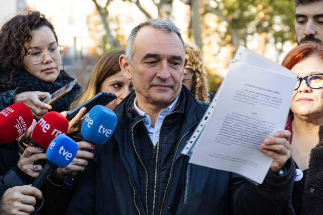 El portavoz parlamentario de Izquierda Unida y diputado de Sumar, Enrique Santiago.
