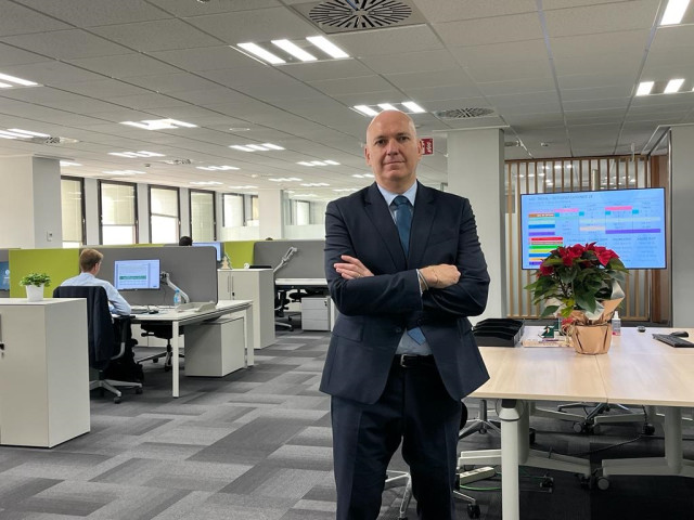 El subdirector general adjunto de Banca March y responsable de Banca Personal y Minorista, Vicente Jábega, en el Centro de Banca Personal de gestión remota en la sede de la entidad en Palma.