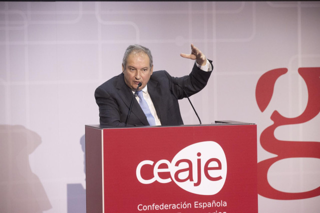El ministro de Industria y Comercio, Jordi Hereu i Boher,, en su primer acto público desde nombramiento al frente del Ministerio, en el Premio Nacional Joven Empresario 2023.