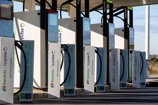 Puntos de recarga de Iberdrola y bp pulse