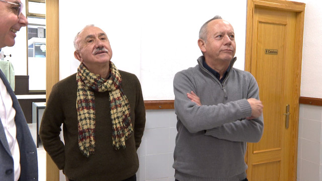 El secretario general de UGT, Pepe Álvarez, junto con el secretario general de UGT PV, Ismael Sáez, en los actos conmemorativos del 120 aniversario de la Casa del Pueblo de Alzira 1903-2023