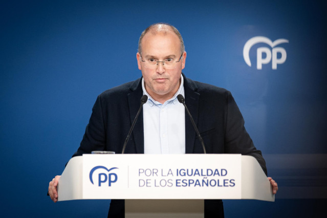 El vicesecretario nacional de Coordinación del PP, Miguel Tellado, durante una rueda de prensa posterior al Comité de Dirección del PP, a 13 de noviembre de 2023, en Madrid (España). Durante la comparecencia, Tellado, ha dicho que ‘’desde el Partido Popul