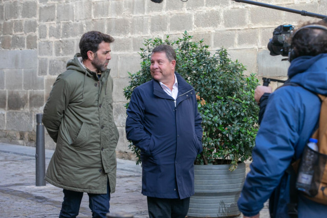 Gonzo y el presidente de Castilla-La Mancha, Emiliano García-Page, en la grabación del programa 'Salvados' de La Sexta.