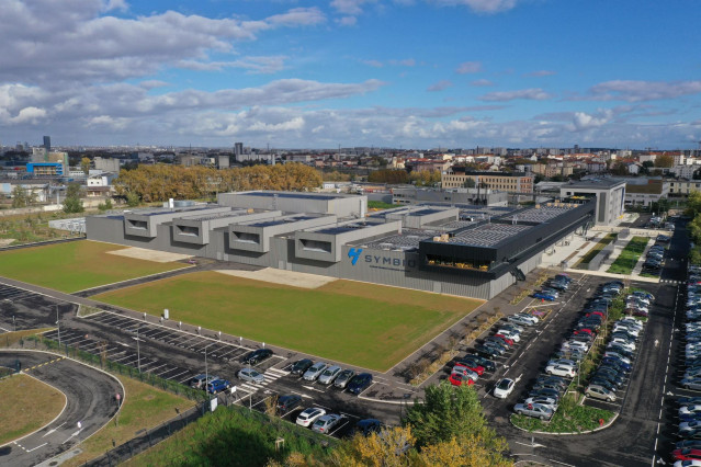 Exterior de la planta SymphonHy.