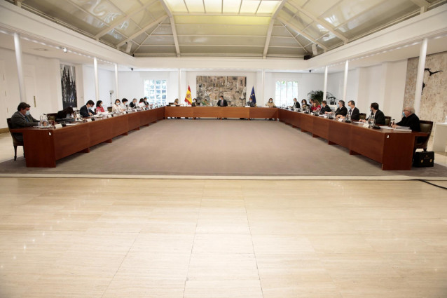 Archivo - El Consejo de Ministros se reúne