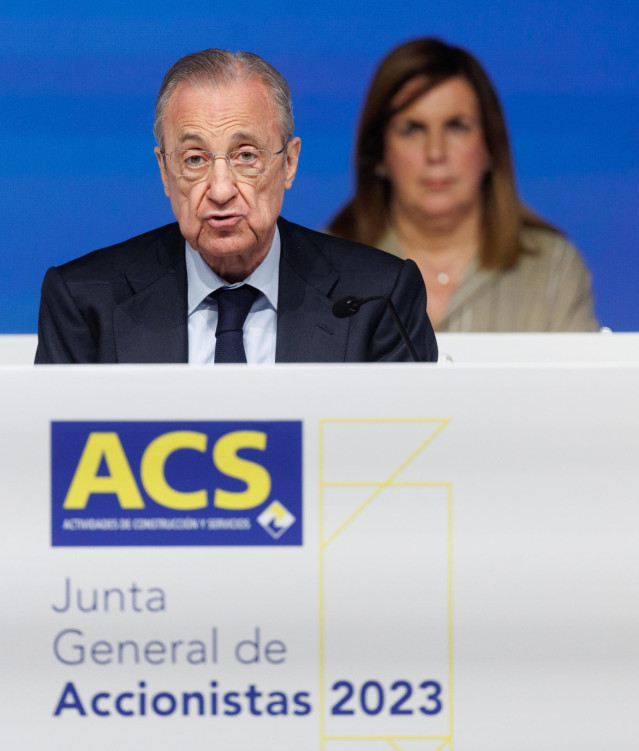 Archivo - El presidente del grupo ACS, Florentino Pérez, interviene durante la Junta General de Accionistas del Grupo ACS,  a 5 de mayo de 2023, en Madrid (España).