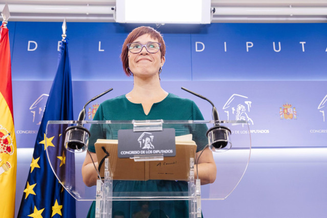 Archivo - La diputada de Compromís Àgueda Micó durante una rueda de prensa anterior a la reunión de la Junta de Portavoces, en el Congreso de los Diputados, a 14 de septiembre de 2023, en Madrid (España).