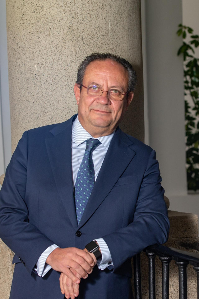 Archivo - El consejero de Hacienda, Juan Alfonso Ruiz Molina