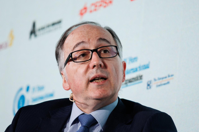 Archivo - El CEO de International Airlines Group, Luis Gallego, interviene durante la celebración del IV Foro Internacional Expansión, en el Parador de Alcalá de Henares, a 10 de mayo de 2023, en Alcalá de Henares, Madrid (España).