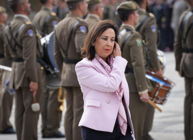 Archivo - La ministra de Defensa, Margarita Robles.