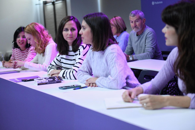 (I-D) La eurodiputada y responsable de la Secretaría Internacional de Podemos, Idoia Villanueva, la secretaria de Organización de Podemos, Lilith Verstrynge, la secretaria general de Podemos, Ione Belarra, la exministra de Igualdad, Irene Montero, y la po