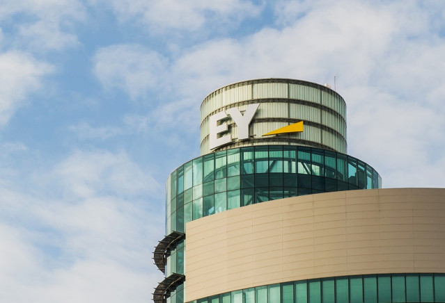 Archivo - Sede de EY.