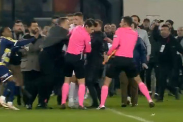 Catalunyapressagressarbitre