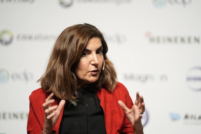 La consejera de Empleo, Empresa y Trabajo Autónomo, Rocío Blanco, durante su participación en la mesa redonda, sobre 'Empleabilidad y formación de futuro' en el “Foro Andalucía hacia el futuro”.