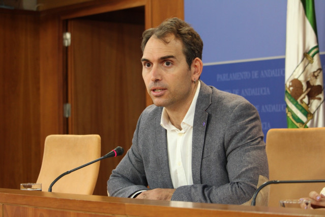 Archivo - El coordinador general de IU Andalucía y portavoz de Unidas Podemos por Andalucía, Toni Valero, en una foto de archivo.