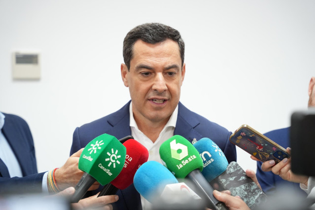 Archivo - El presidente de la Junta de Andalucía, Juanma Moreno, en una fotografía de archivo