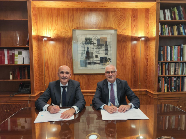 Acuerdo CaixaBank y FEV.