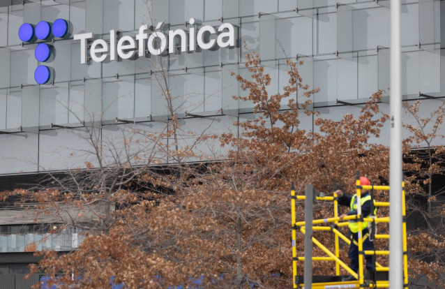 Vista de la sede de Telefónica, a 28 de noviembre de 2023, en Madrid (España).