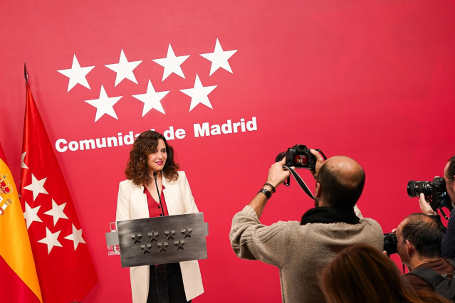 La presidenta de la Comunidad de Madrid, Isabel Díaz Ayuso, comparece en rueda de prensa para hacer balance del año 2023 tras el último Consejo de Gobierno del año