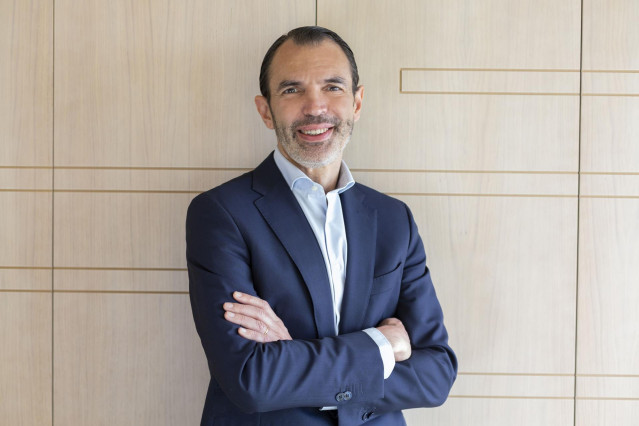 Archivo - El consejero delegado de Lyntia Networks, José Antonio López