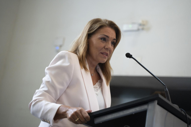 Archivo - La nueva vicepresidenta segunda y consellera de Servicios Sociales, Igualdad y Vivienda de la Generalitat, Susana Camarero.