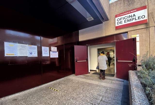Archivo - Una oficina de empleo en Madrid (España), a 5 de enero de 2021. El año 2020, marcado por la crisis del Covid durante nueve de sus doce meses, rompió con siete años consecutivos de descensos del paro registrado al sumar en el conjunto del ejercic