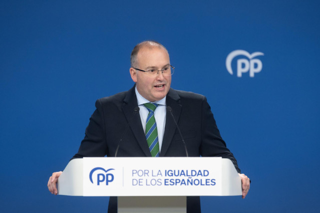 El portavoz del Grupo Parlamentario Popular en el Congreso, Miguel Tellado, durante una rueda de prensa, en la sede del PP, a 3 de enero de 2023, en Madrid (España).