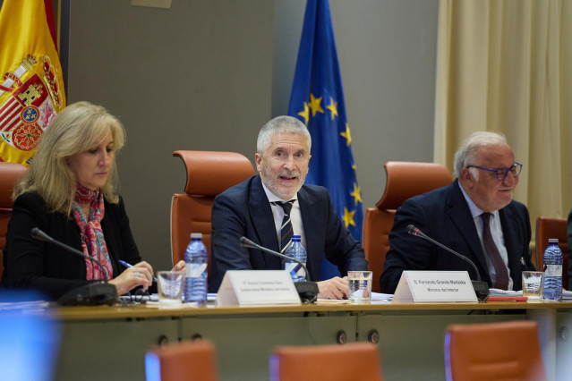 El ministro del Interior, Fernando Grande-Marlaska, en la rueda de prensa de balance de siniestralidad vial 2023