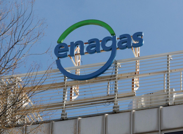 Archivo - Fachada de la sede de Enagás