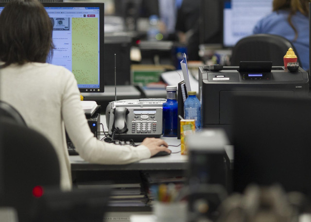 Archivo - Los trabajadores en España van de media 3 días a la semana a la oficina frente a los 1,8 días de media a nivel europeo, según CBRE.