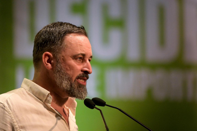 Archivo - El presidente nacional y candidato a la presidencia del Gobierno de Vox, Santiago Abascal, participa en un acto de su partido en el Palacio de la Ópera, a 26 de junio de 2023, en A Coruña, Galicia (España).