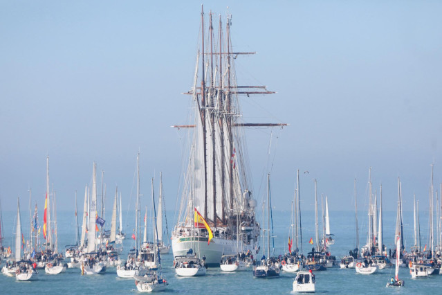 Archivo - Ceremonia de despedida del Buque Escuela 'Juan Sebastián de Elcano', que inicia su 95º crucero de instrucción. A 14 de enero de 2023, en Cádiz (Andalucía, España).