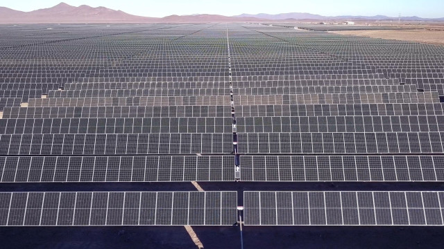 Archivo - Parque fotovoltaico de Acciona Energía