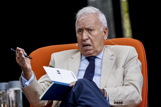 Archivo - El exministro de Exteriores José Manuel García-Margallo, durante su intervención en una mesa de debate en la Plaza del Ayuntamiento de Valencia, a 23 de septiembre de 2022.