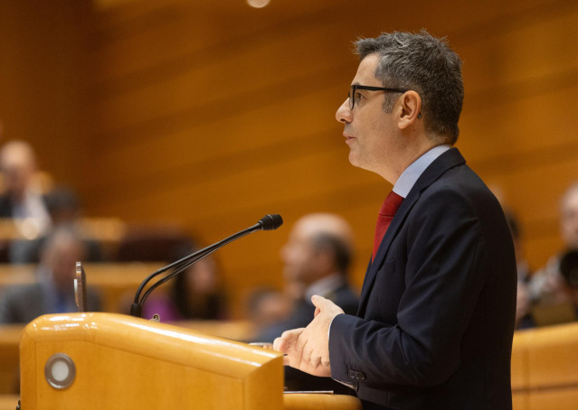 El ministro de la Presidencia, Relaciones con las Cortes y Justicia, Félix Bolaños, interviene durante un pleno del Congreso de los Diputados, en el Palacio del Senado, a 10 de enero de 2024, en Madrid (España). El Pleno del Congreso, en su primera reunió