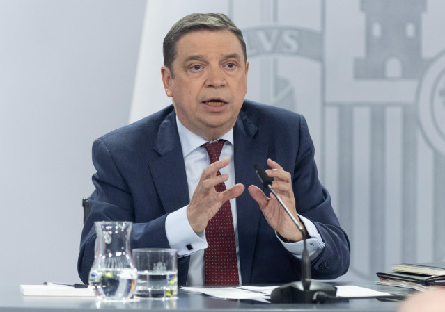 El ministro de Agricultura, Pesca y Alimentación, Luis Planas, durante una rueda de prensa posterior a la reunión del Consejo de Ministros, en el Palacio de La Moncloa