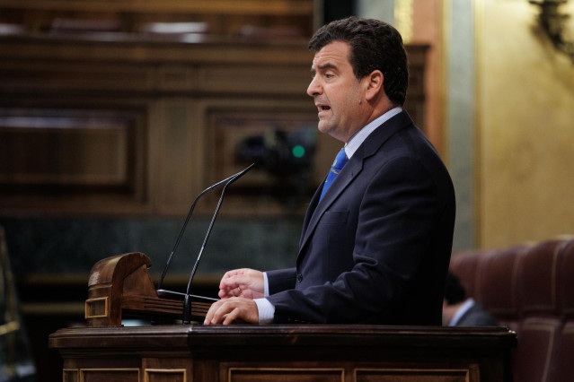 Archivo - El diputado de VOX Ricardo Chamorro durante una interpelación en una sesión de control al Gobierno, en el Congreso de los Diputados, a 17 de mayo de 2023, en Madrid (España).