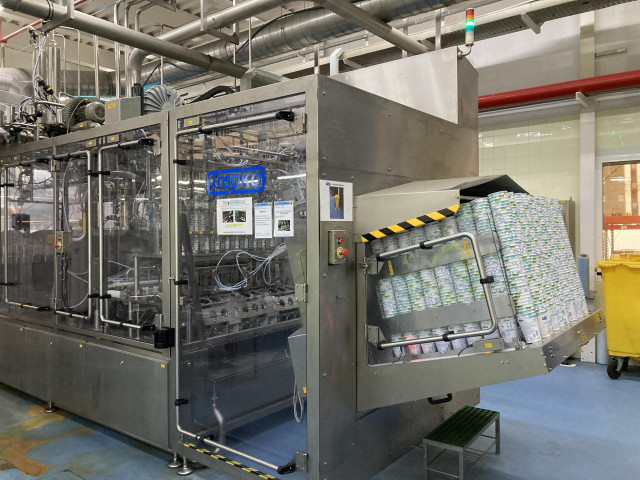 Archivo - Línea de producción de productos vegetales en la planta de Danone en Parets del Vallès (Barcelona)