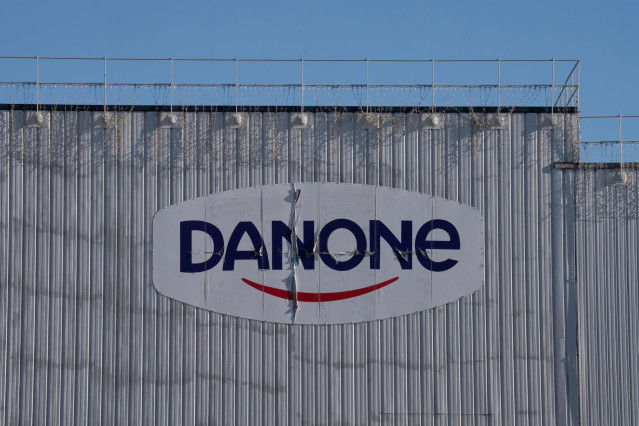 Logotipo de Danone en la planta de Parets del Vallès (Barcelona)