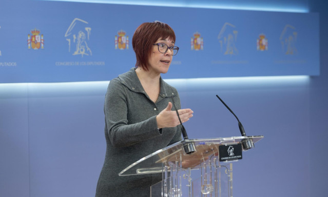 La diputada de Sumar Àgueda Micó interviene durante una rueda de prensa anterior a la Junta de Portavoces, a 16 de enero de 2024, en Madrid (España).