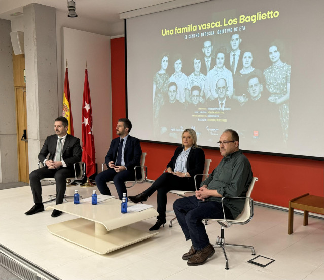 De I a D: Mariano de Paco, Miguel Ángel García Marín, Mari Mar Blanco y Pedro Manuel Baglietto en la presentación del documental.